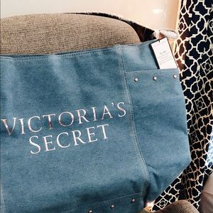 Victoria secret tote (Brand New)